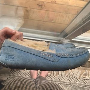 Ansley Ugg Slippers. Size 7.